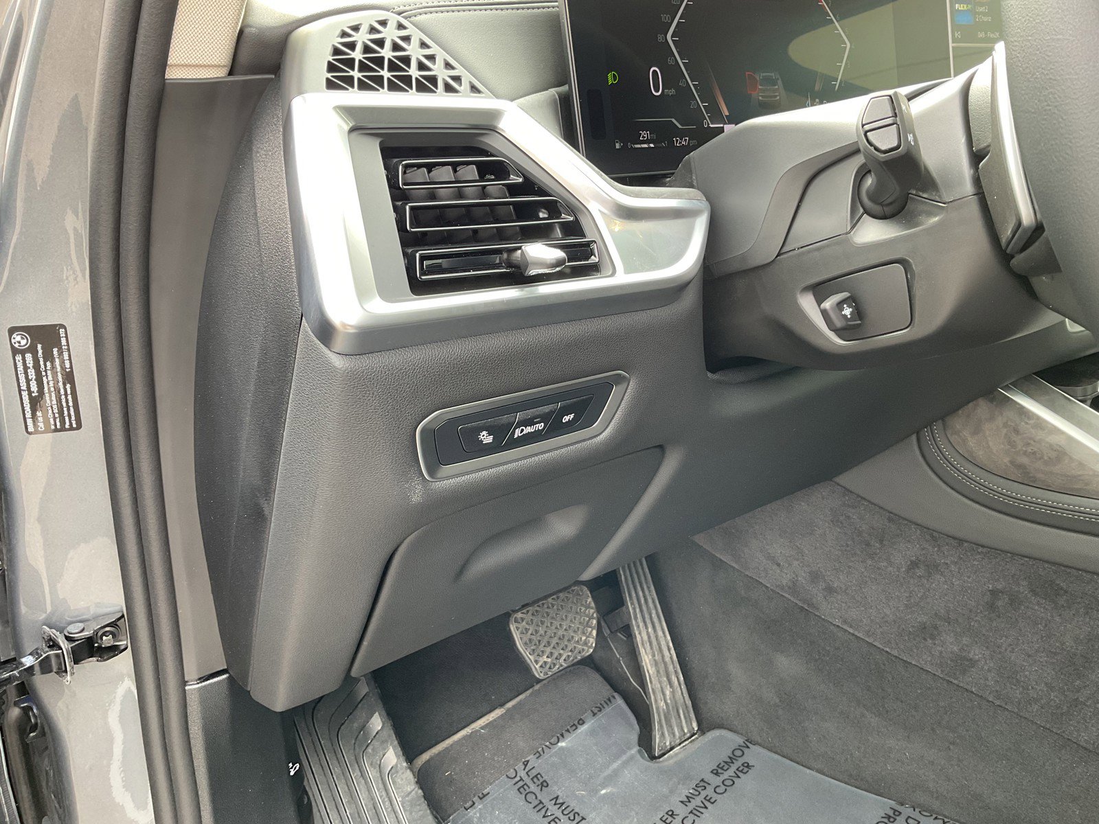 Used 2026 BMW X7 xDrive40i image 12