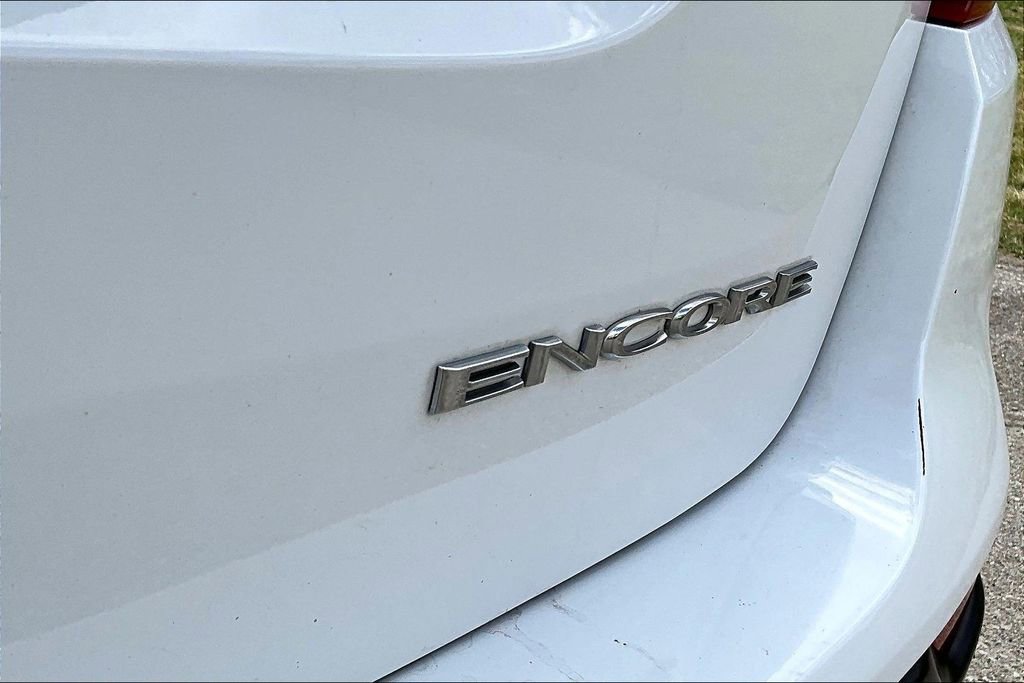 Used 2018 Buick Encore Preferred image 21