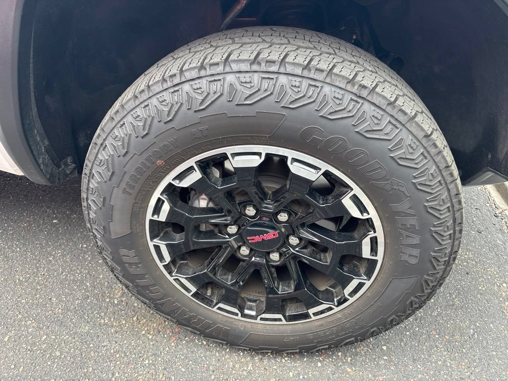 Certified 2026 GMC Canyon AT4 AWD/4WD image 34