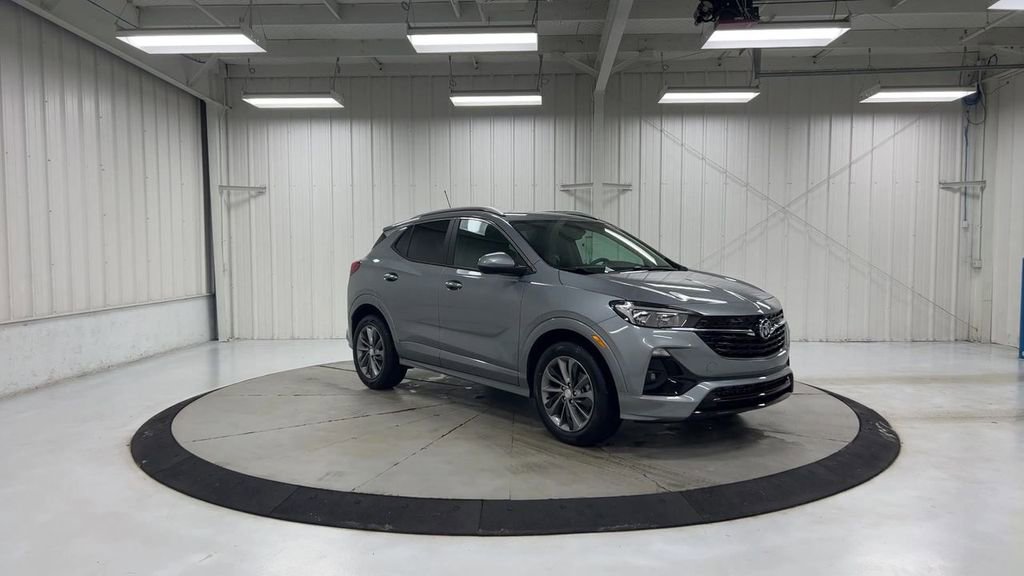 Used 2023 Buick Encore GX Select w/ Sport Touring Package image 2