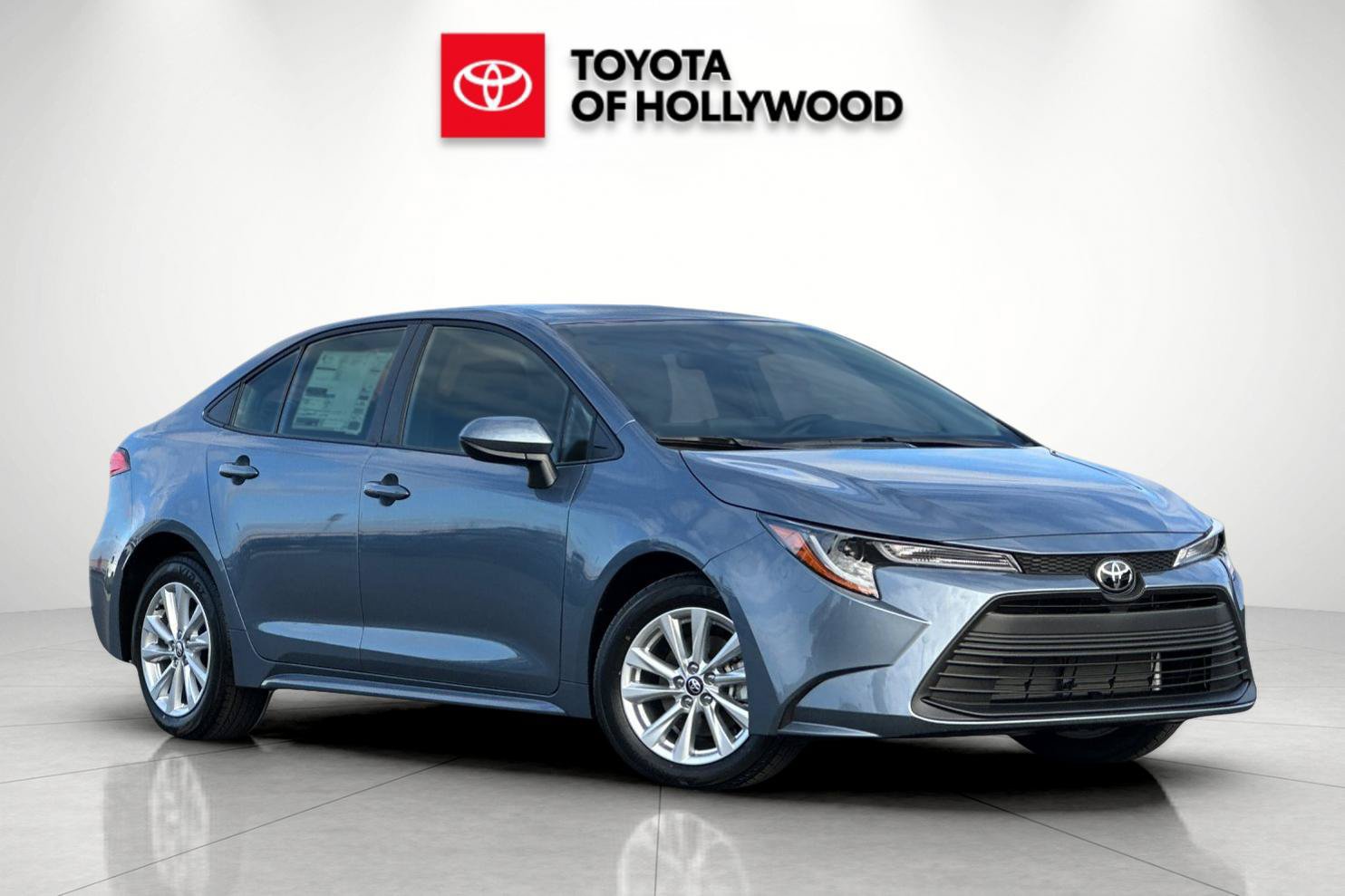 New 2027 Toyota Corolla LE w/ LE Premium Package FWD image 2