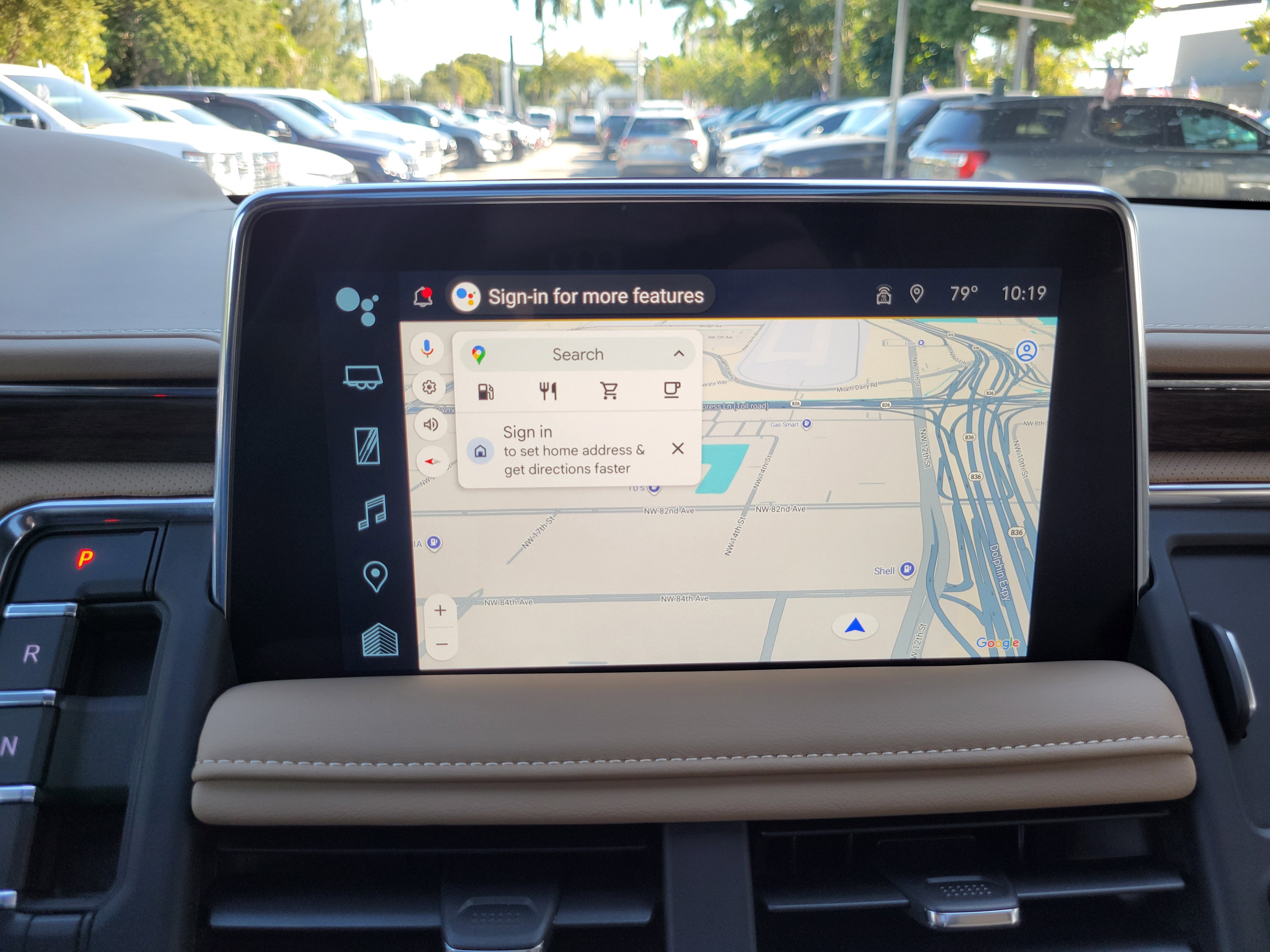 Used 2024 Chevrolet Suburban Premier w/ Premium Package image 10