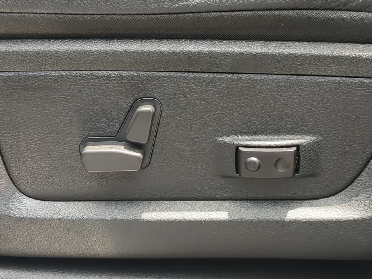 Used 2022 RAM 2500 Limited w/ Night Edition AWD/4WD image 18