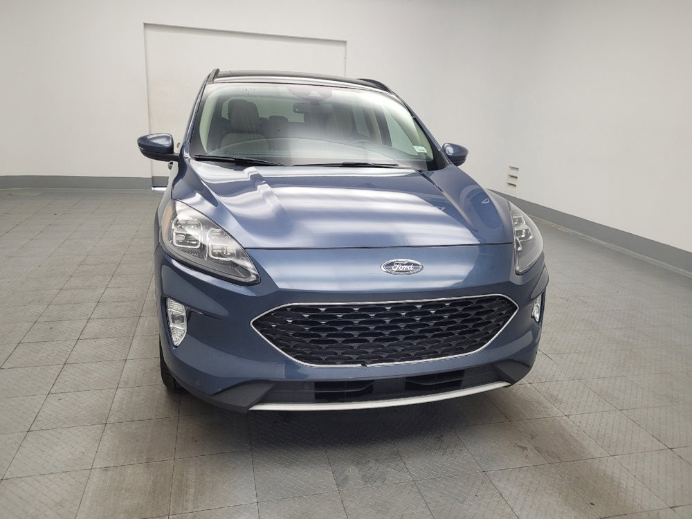 Used 2020 Ford Escape Titanium w/ Titanium Premium Package 2.0 AWD/4WD image 14