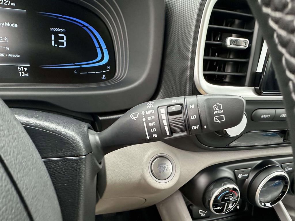 New 2026 Hyundai Venue SEL FWD image 25