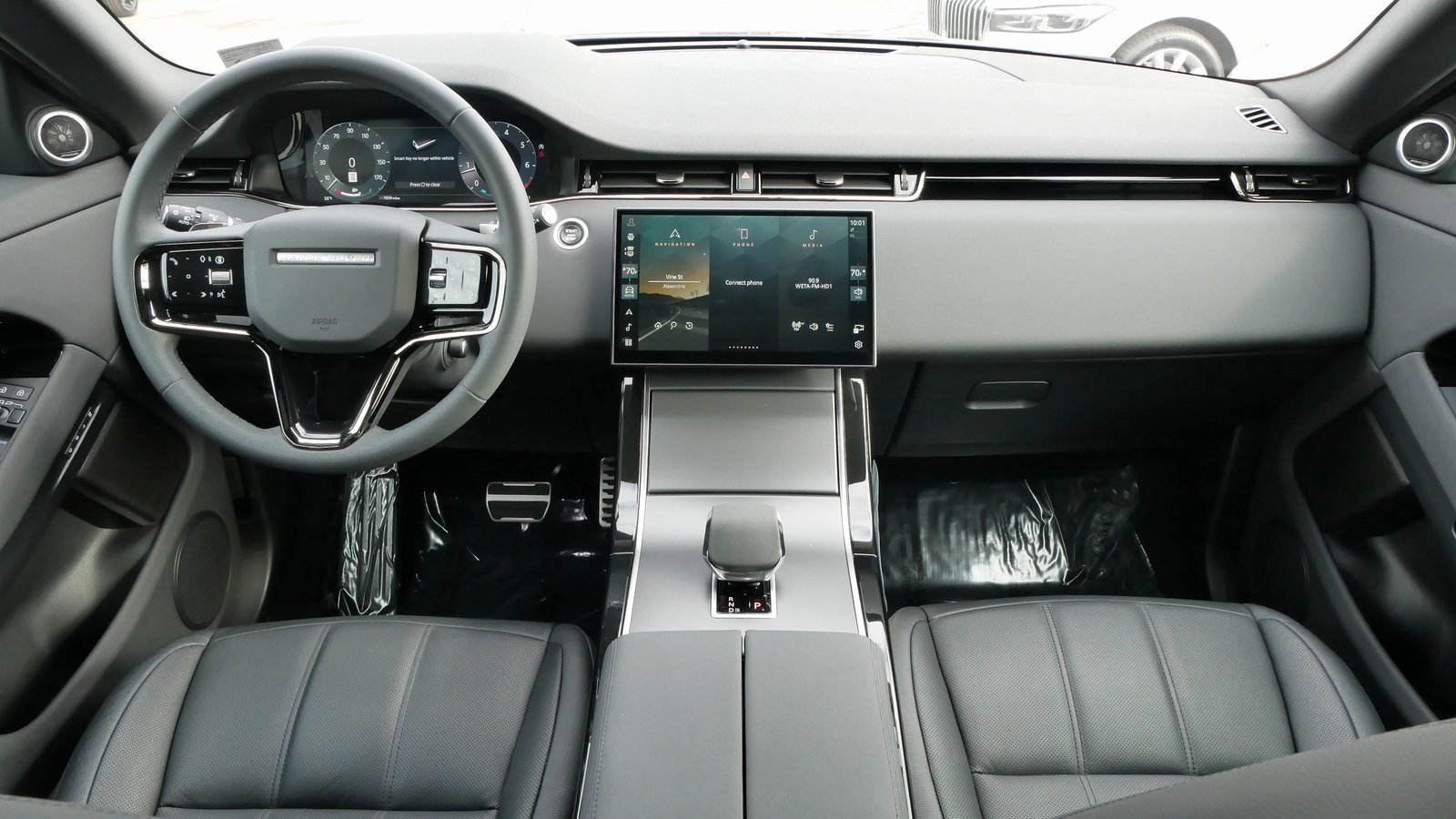 Used 2024 Land Rover Range Rover Evoque Dynamic SE image 44