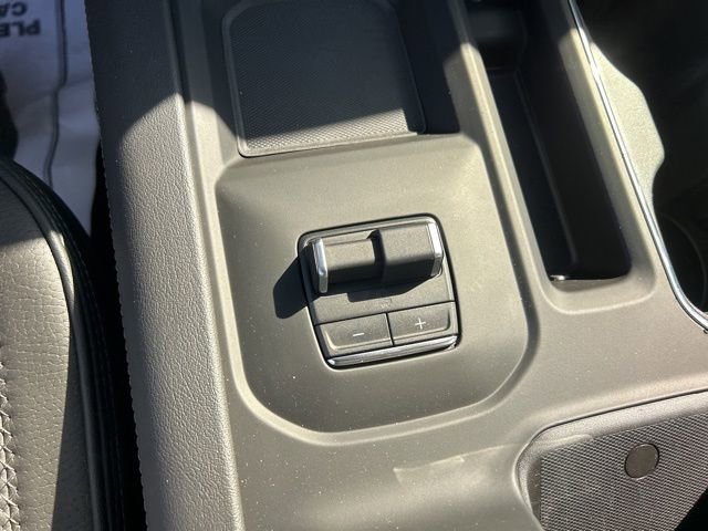 Used 2025 GMC Sierra 2500 Denali w/ Technology Package image 27