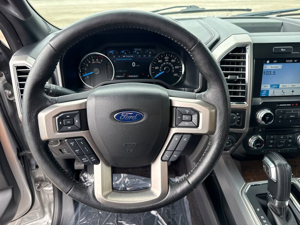 Used 2016 Ford F150 Platinum w/ Equipment Group 701A Luxury image 15