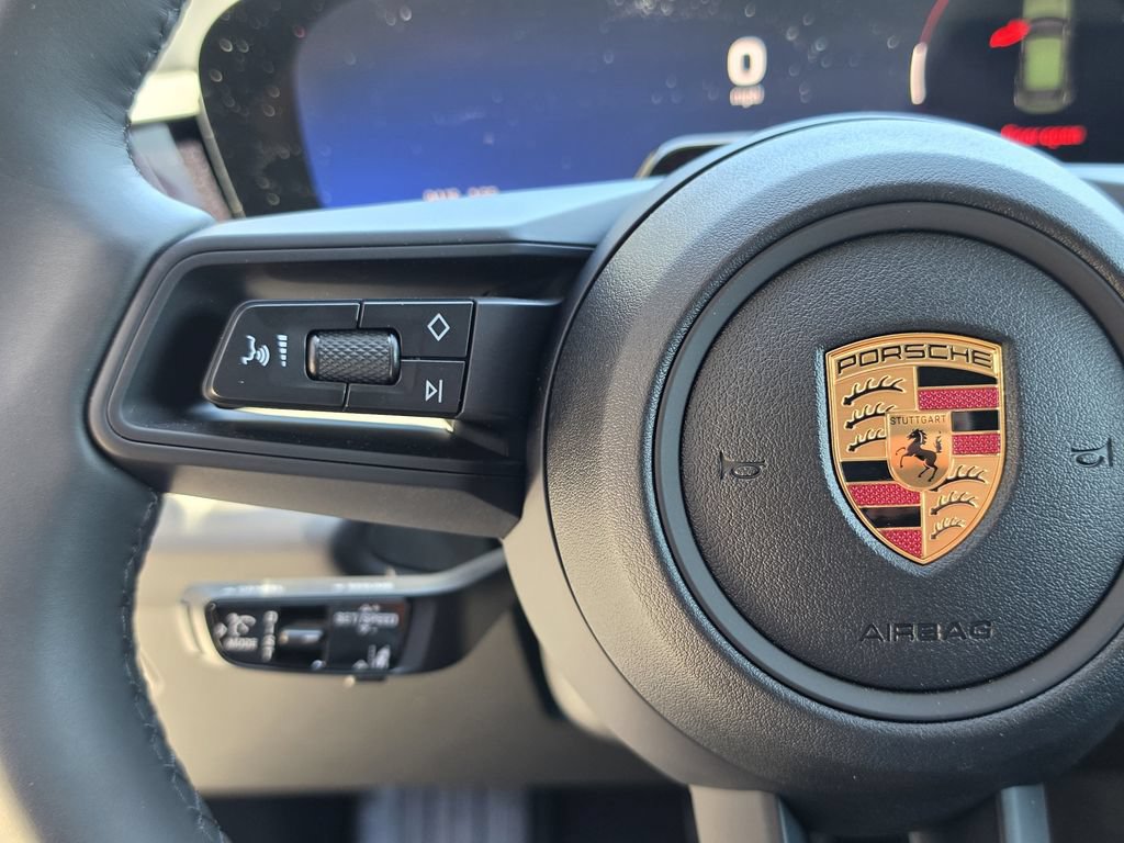 New 2026 Porsche Macan Electric RWD image 27