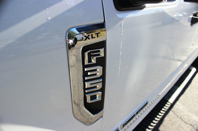 Used 2022 Ford F350 XLT w/ XLT Value Package image 4