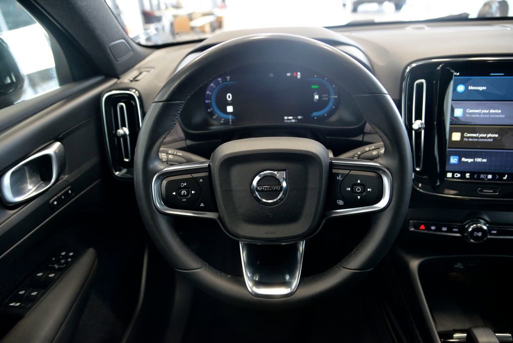 Used 2023 Volvo C40 P8 Recharge Plus image 18