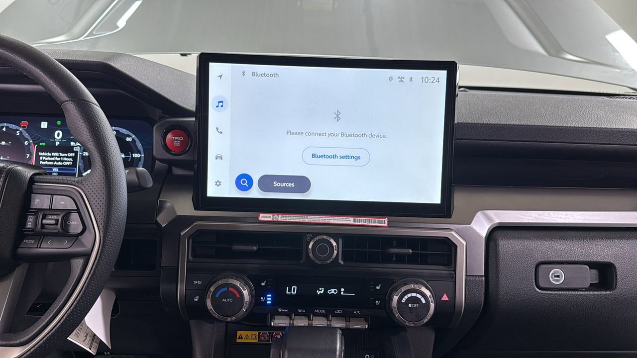 Certified 2025 Toyota 4Runner TRD Off-Road Premium image 10