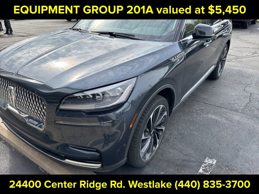 Used 2024 Lincoln Aviator Reserve w/ Equipment Group 201A AWD/4WD image 3