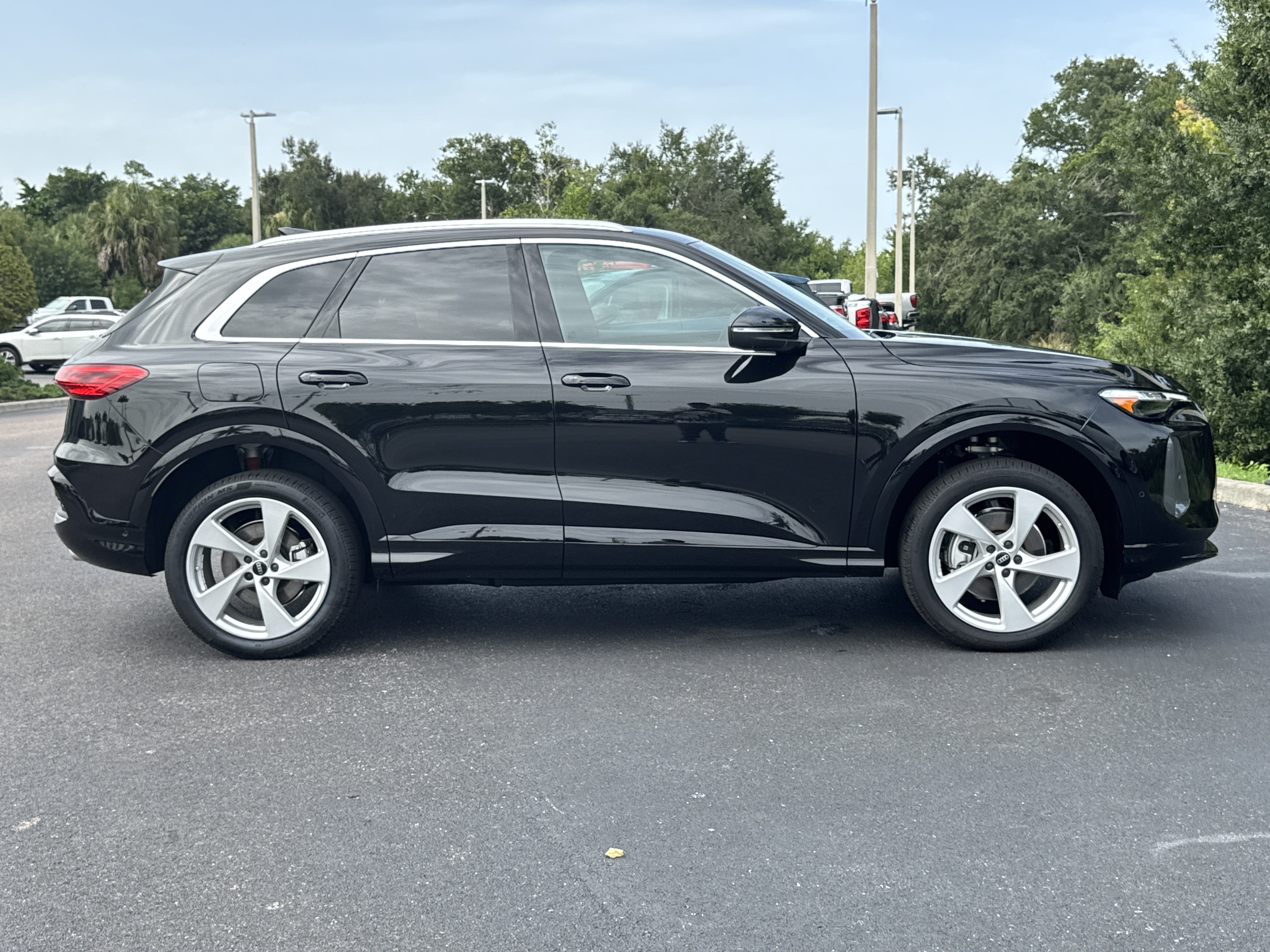 New 2026 Audi Q5 Premium Plus AWD/4WD image 3