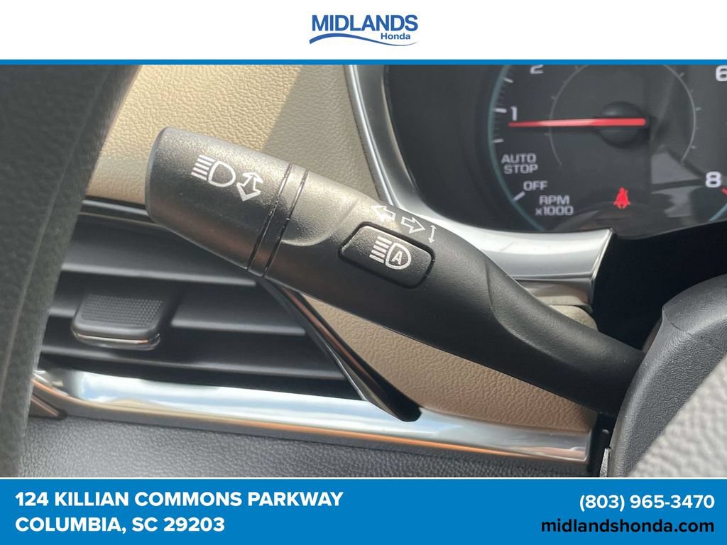 Used 2023 Chevrolet Traverse LS w/ Safety Package FWD image 23