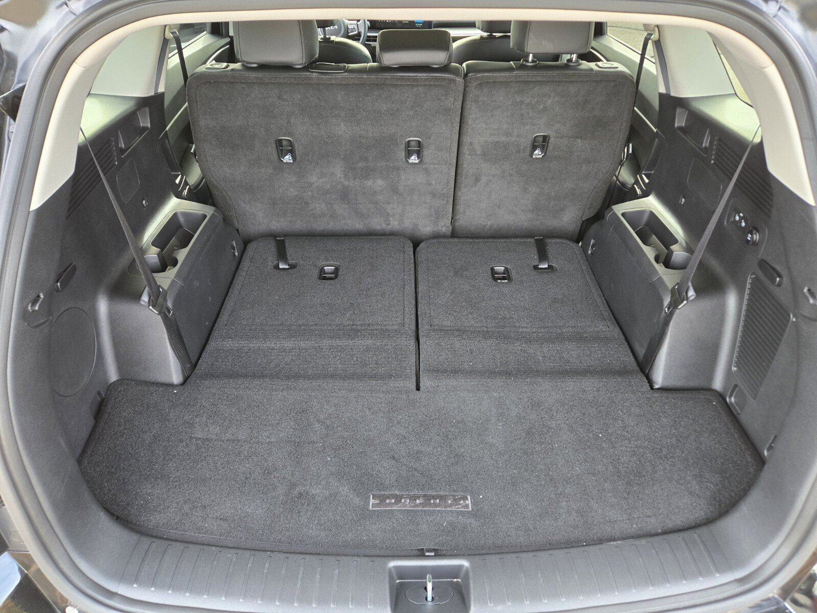 Certified 2025 Kia Sorento S image 14