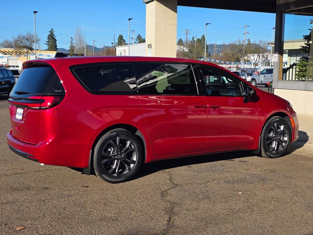 New 2026 Chrysler Pacifica Select image 37