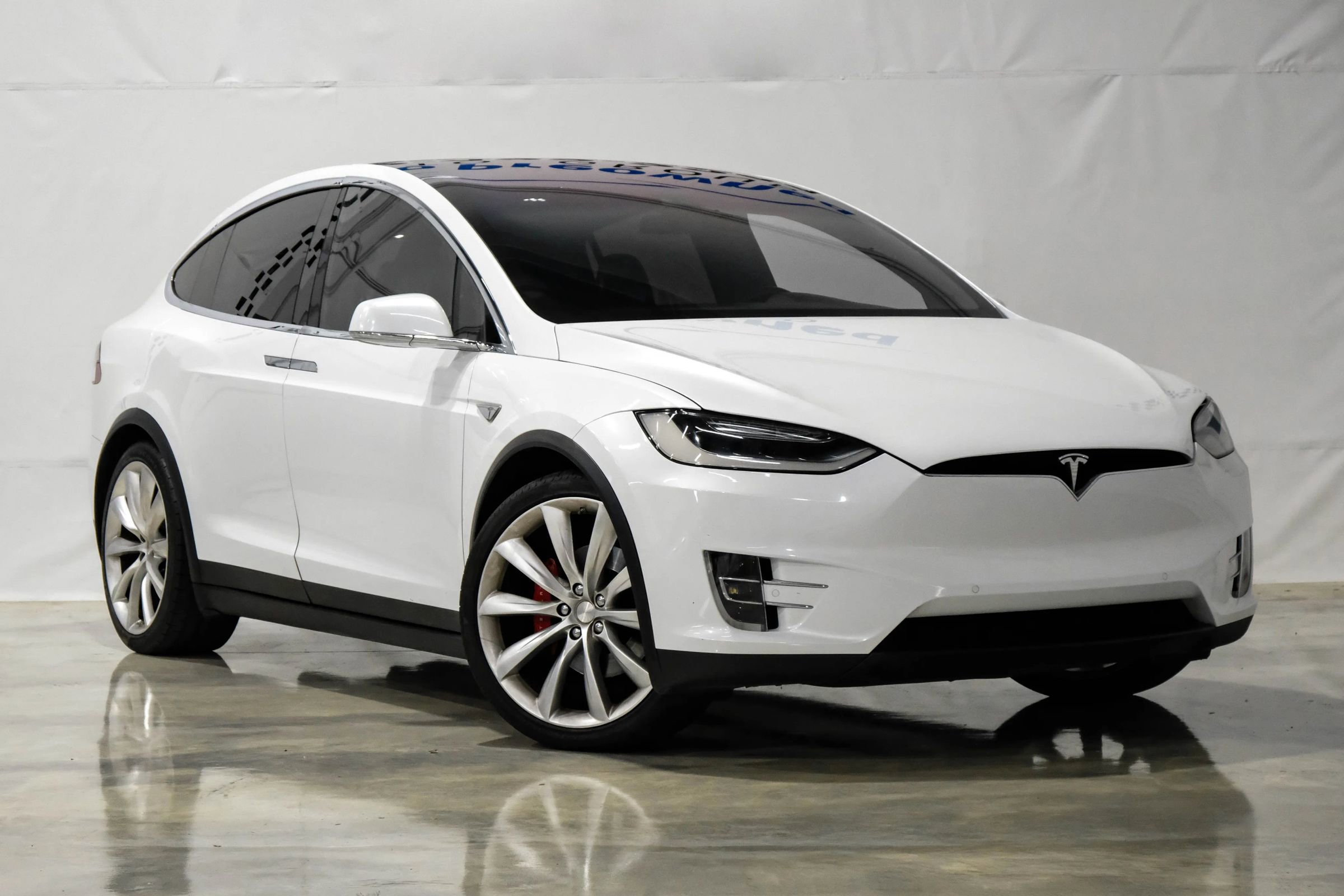 Used 2016 Tesla Model X P90D image 4
