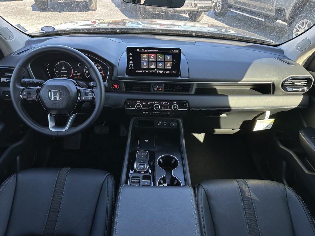 Used 2025 Honda Pilot Touring image 12