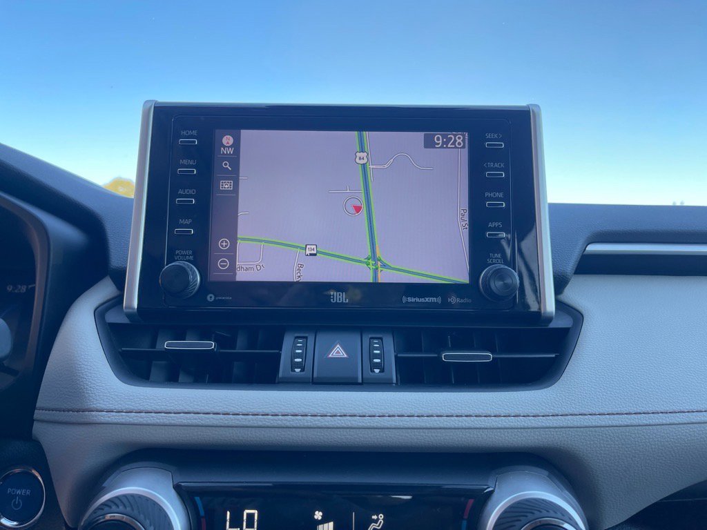 Used 2020 Toyota RAV4 Limited image 5