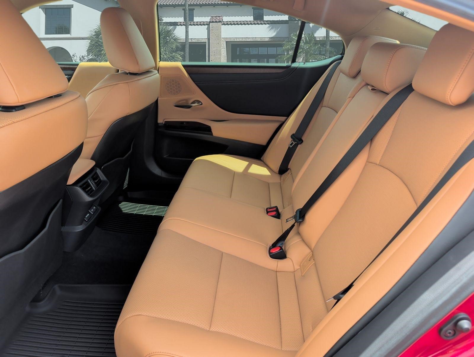 Certified 2025 Lexus ES 350 w/ Premium Package FWD image 23