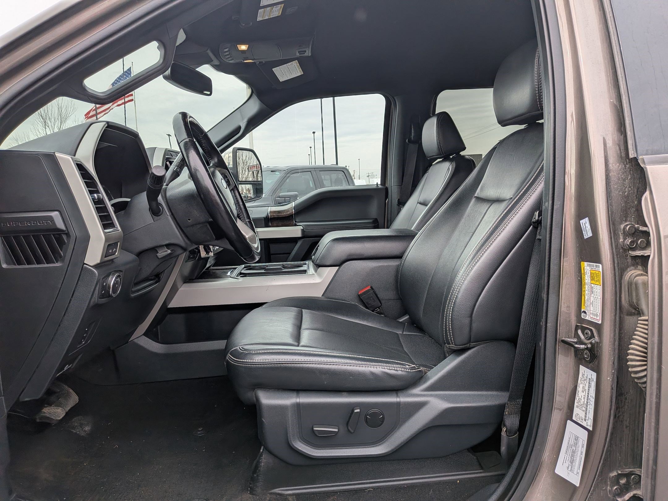 Used 2022 Ford F450 Lariat w/ Chrome Package image 25