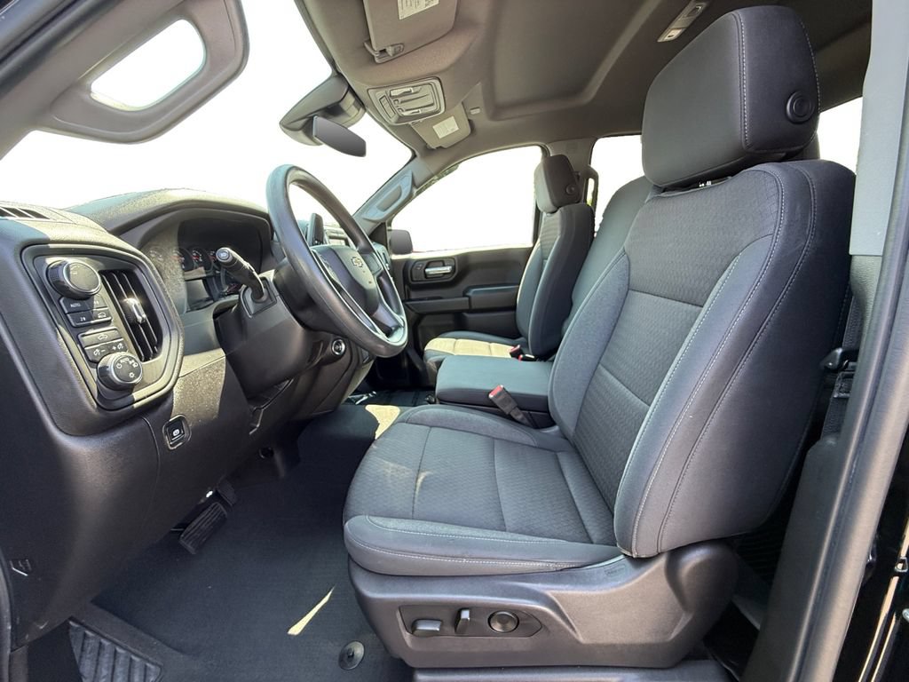 Used 2024 Chevrolet Silverado 1500 Custom AWD/4WD image 9