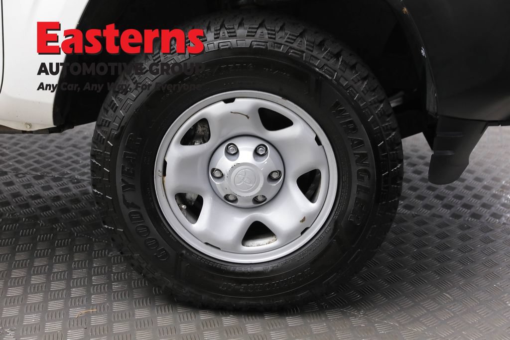 Used 2020 Toyota Tacoma SR RWD image 28