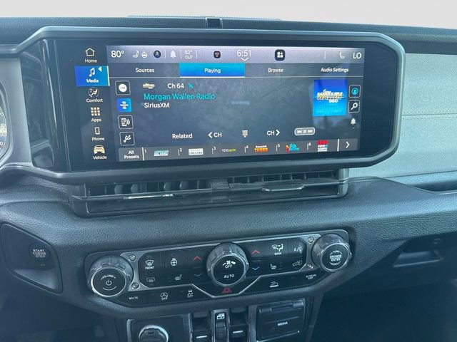 Used 2024 Jeep Gladiator Sport AWD/4WD image 13