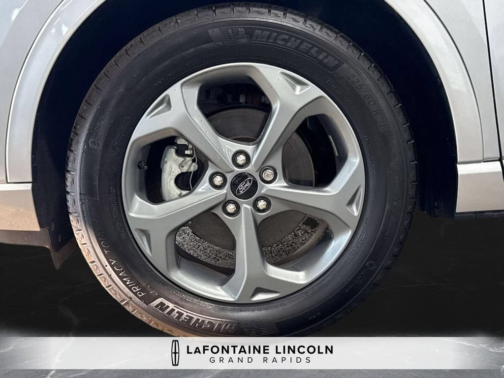 Used 2023 Ford Escape ST-Line w/ Tech Pack #1 AWD/4WD image 32