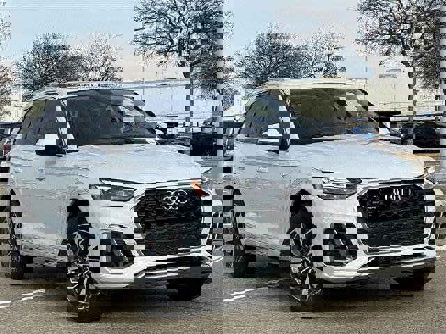 Used 2023 Audi Q5 2.0T Premium Plus w/ Premium Plus Package image 2