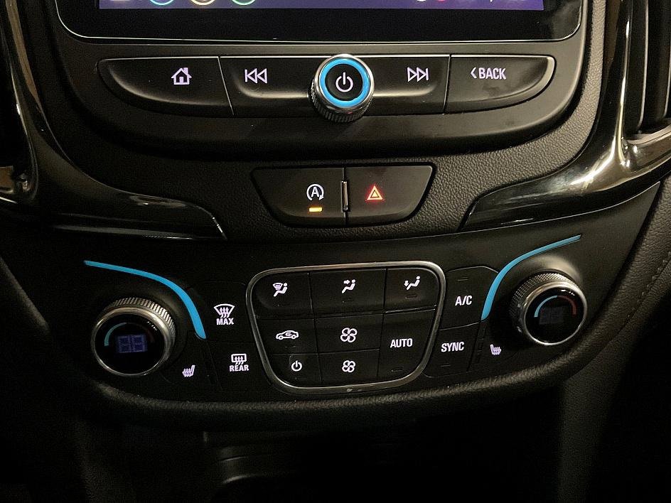 Used 2024 Chevrolet Equinox RS w/ RS Leather Package image 22