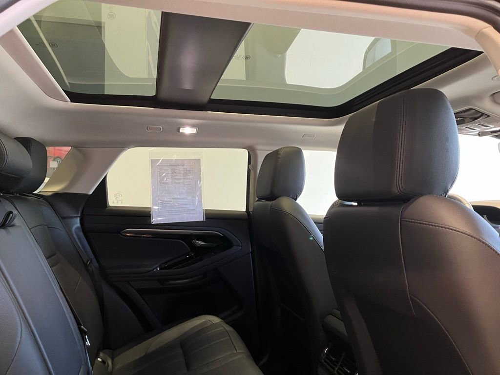 Used 2023 Land Rover Range Rover Evoque S image 26
