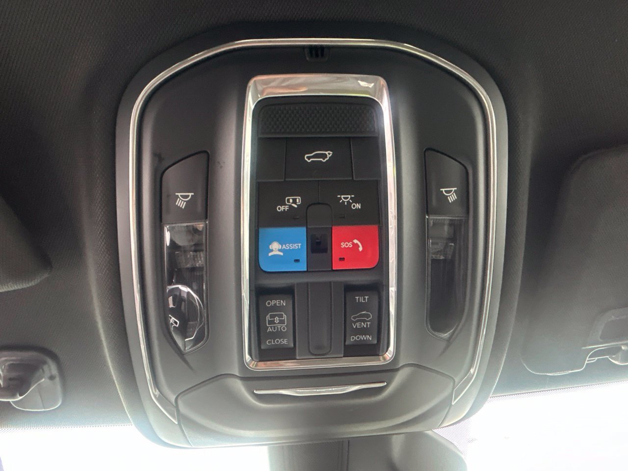 New 2027 Jeep Grand Cherokee Laredo X AWD/4WD image 23