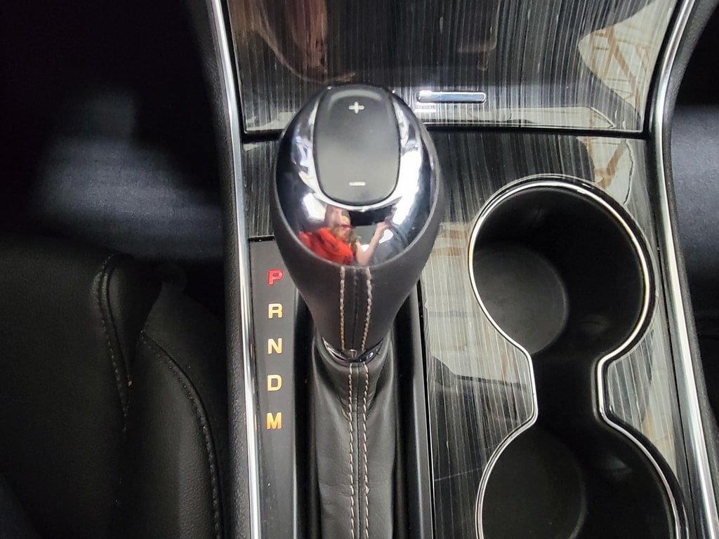 Used 2018 Chevrolet Impala LT FWD image 18