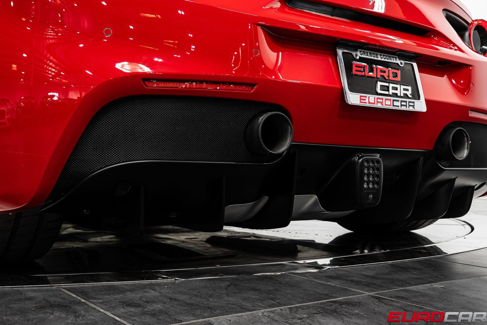 Used 2017 Ferrari 488 GTB RWD image 26