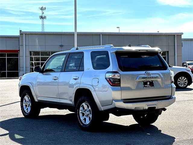 Used 2016 Toyota 4Runner SR5 image 6