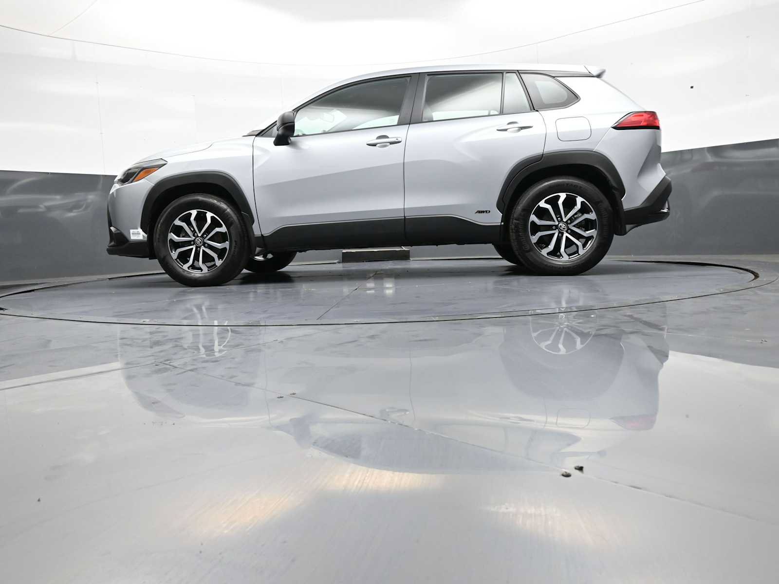 Certified 2024 Toyota Corolla Cross AWD Hybrid image 30