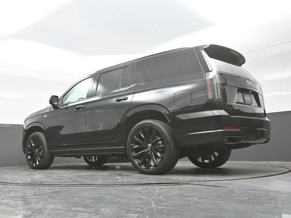 New 2026 Cadillac Escalade Platinum Sport w/ LPO, ONYX Package AWD/4WD image 34
