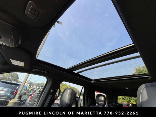 Used 2021 Lincoln Navigator Reserve w/ Luxury Package AWD/4WD image 33