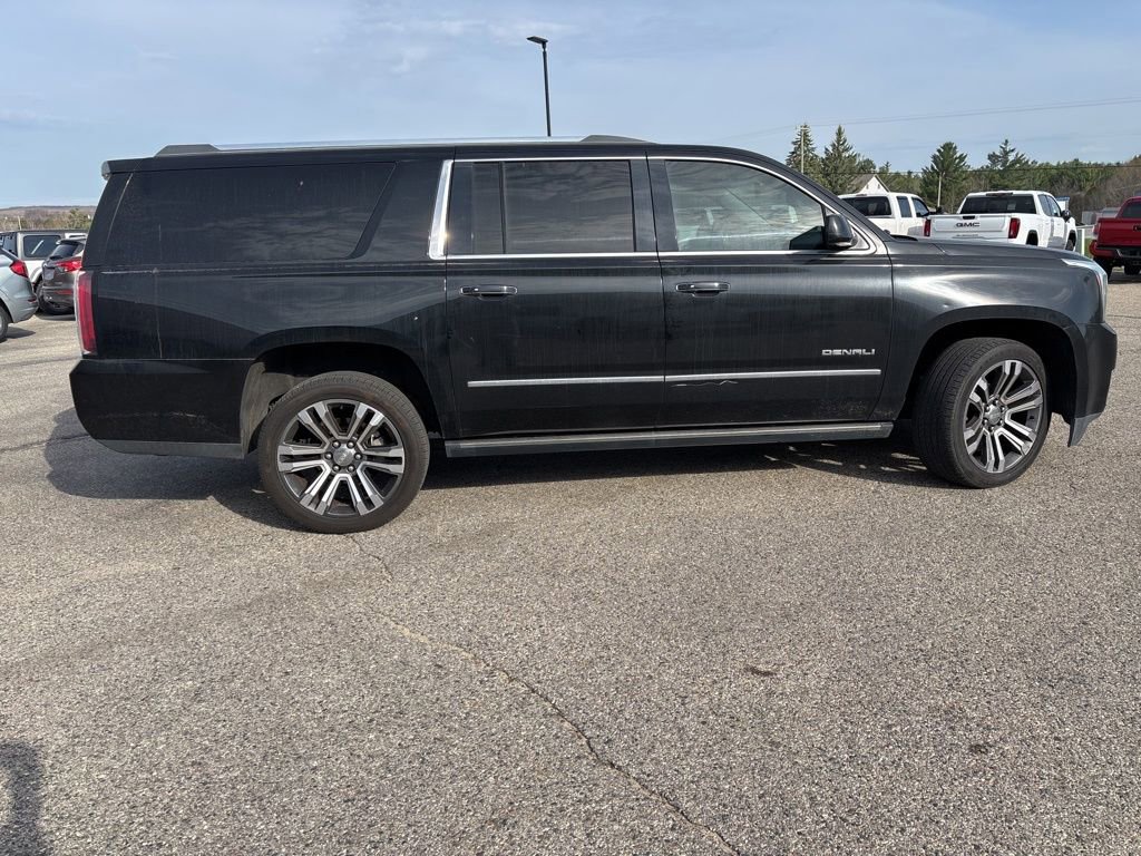 Used 2018 GMC Yukon XL Denali w/ Denali Ultimate Package RWD image 6