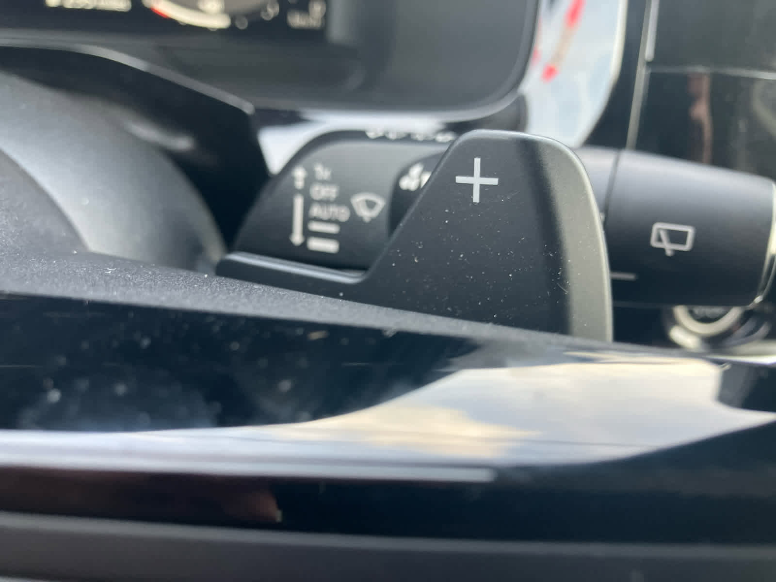 Used 2023 Nissan Pathfinder Platinum w/ Cargo Package image 20