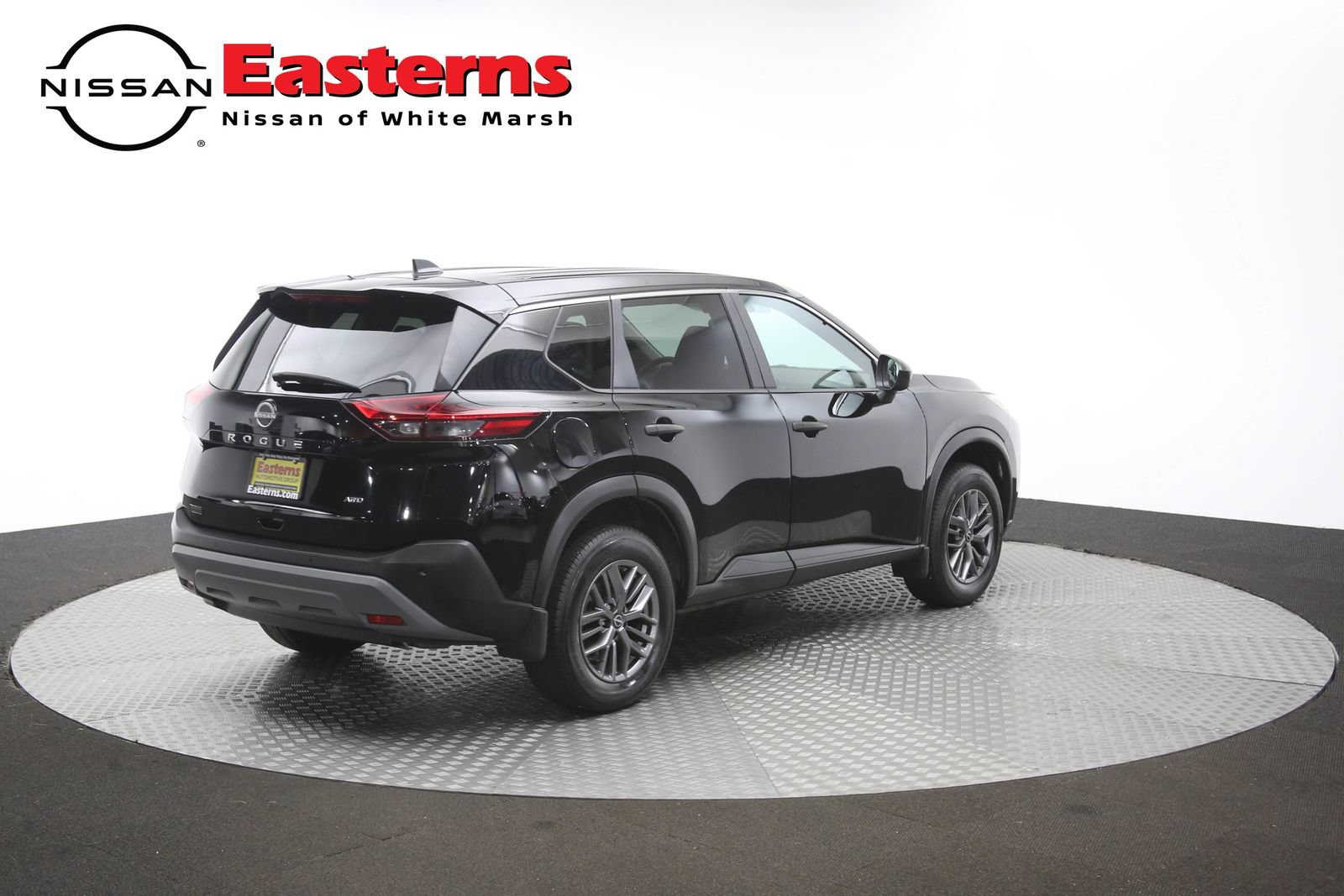 Used 2023 Nissan Rogue S AWD/4WD image 38