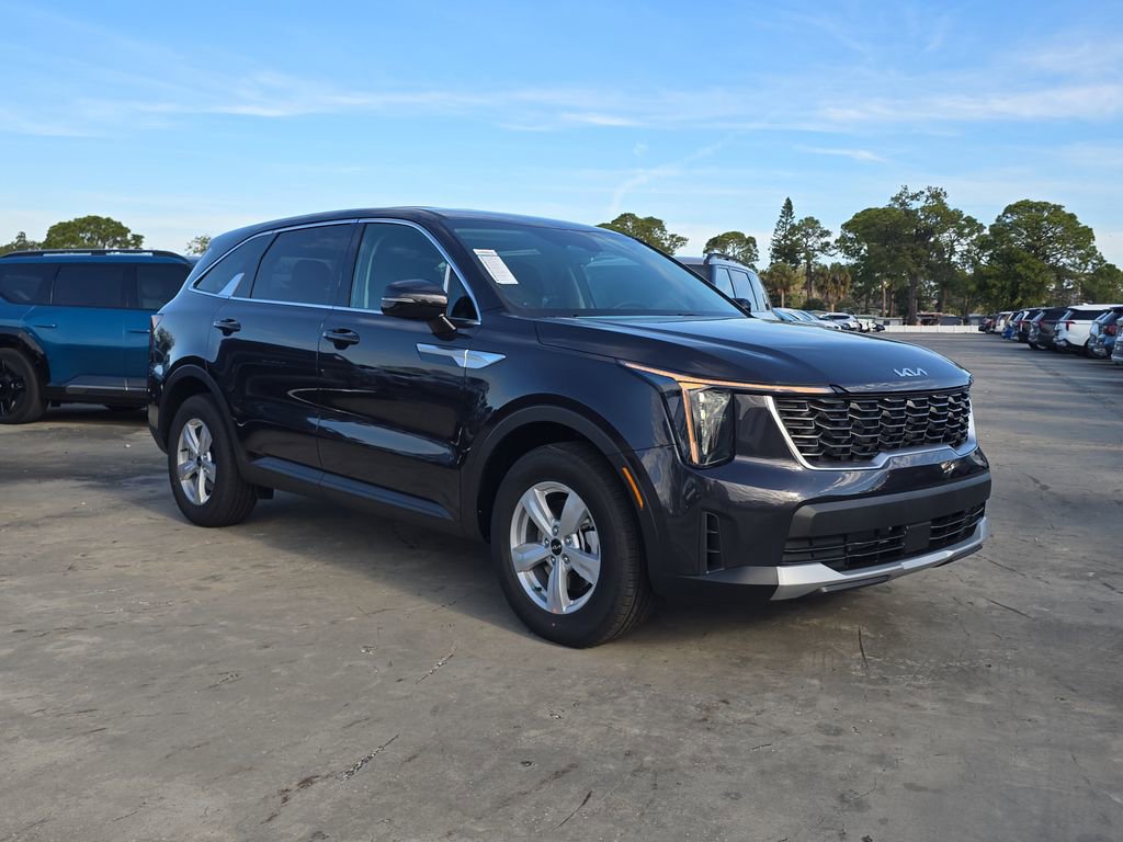 New 2026 Kia Sorento LX image 2