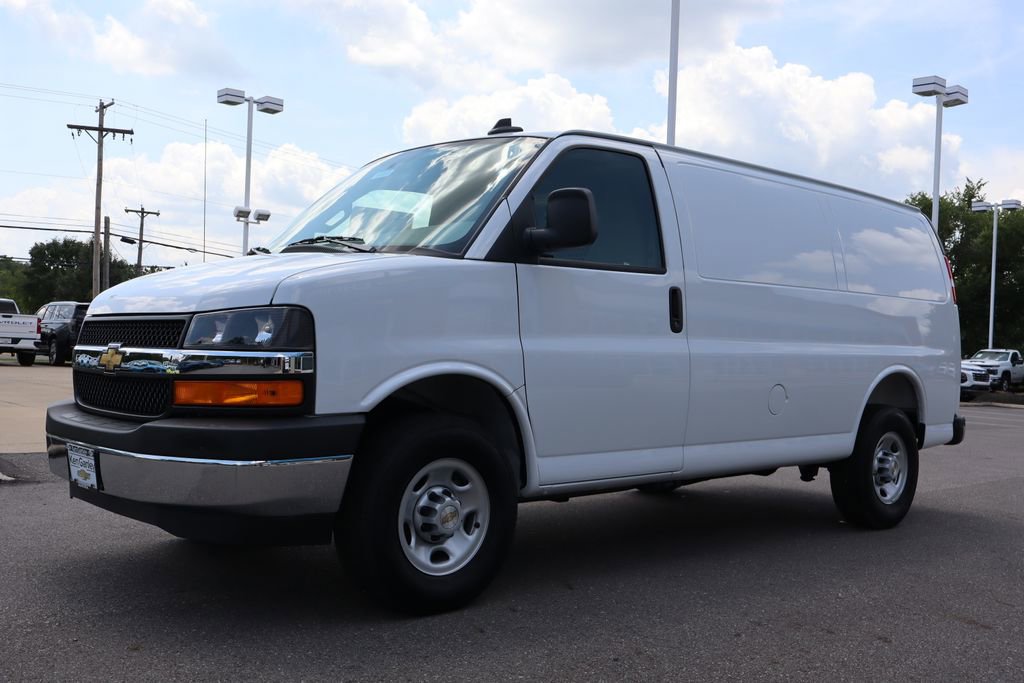 New 2025 Chevrolet Express 2500 w/ Driver Convenience Package image 5