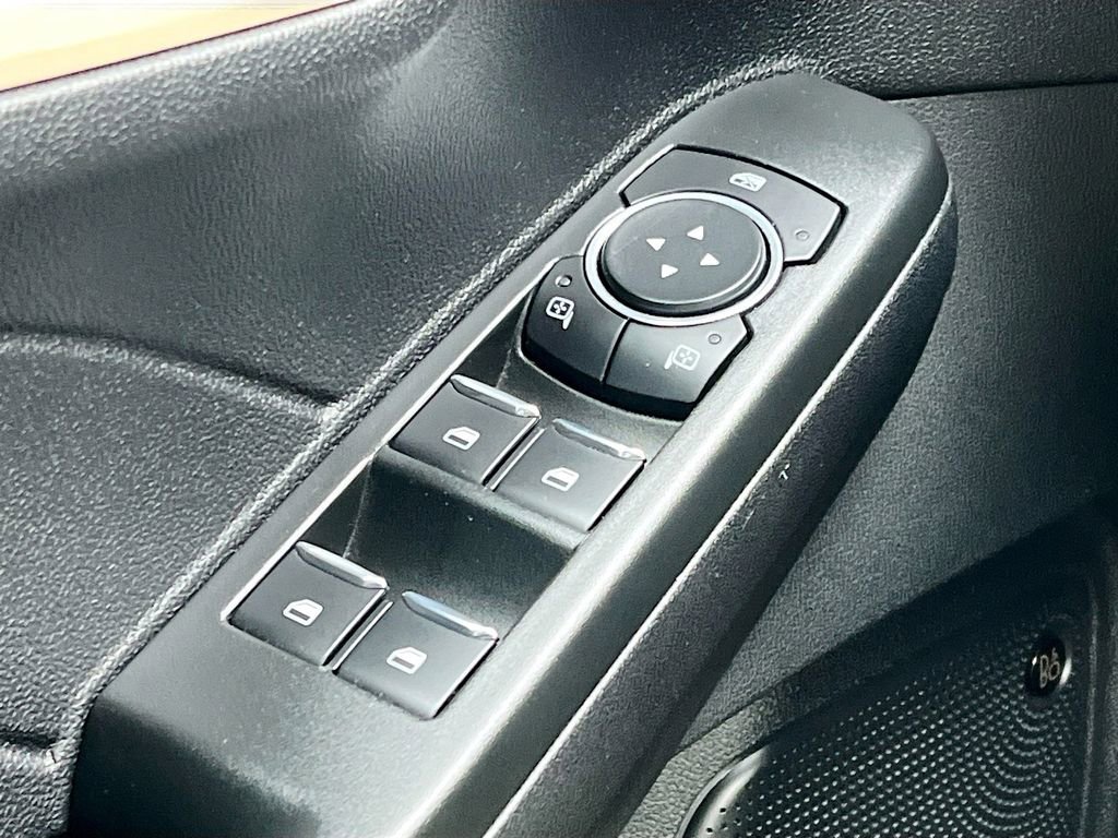 Used 2022 Ford Escape Titanium w/ Titanium Elite Package image 18