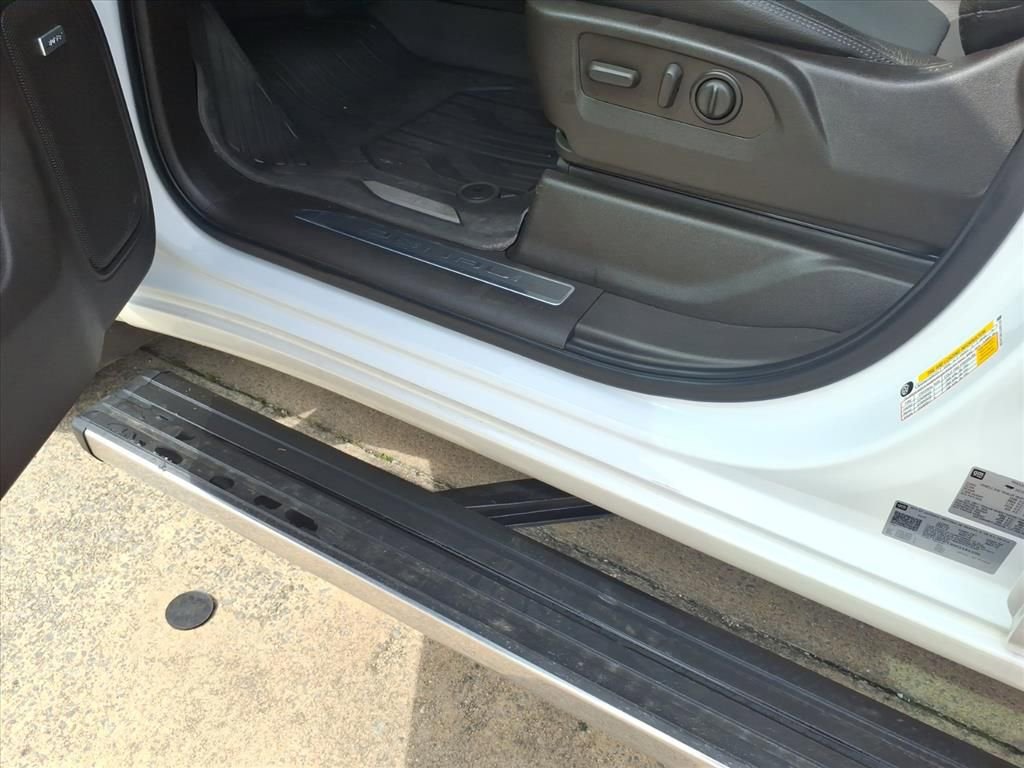 Used 2022 GMC Sierra 1500 Denali w/ Denali Premium Package image 17