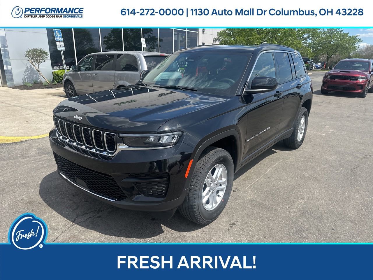 Used 2025 Jeep Grand Cherokee Laredo image 8