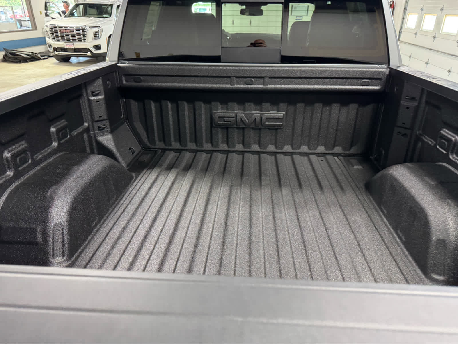 New 2026 GMC Sierra 1500 SLT w/ SLT Premium Plus Package image 6