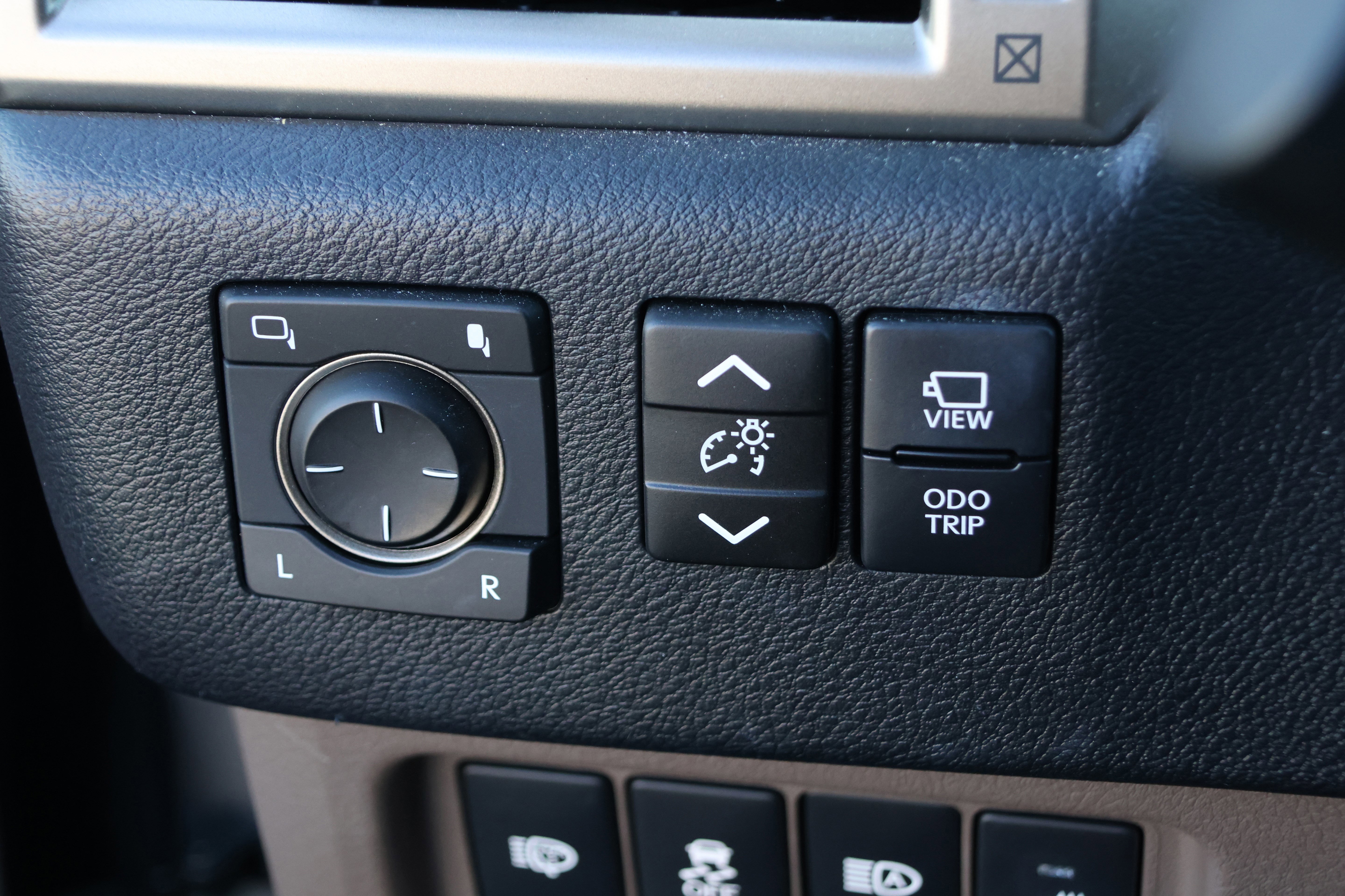 Used 2021 Lexus GX 460 Luxury w/ Accessory Package image 15